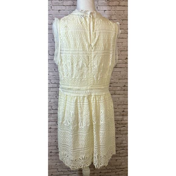 Rebecca Elliot Women’s  Lace Crochet Cream Dress Size Large - Picture 5 of 6